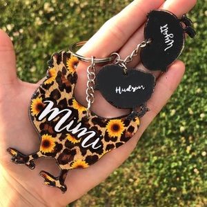 Mama/grandma chicken keychain set!